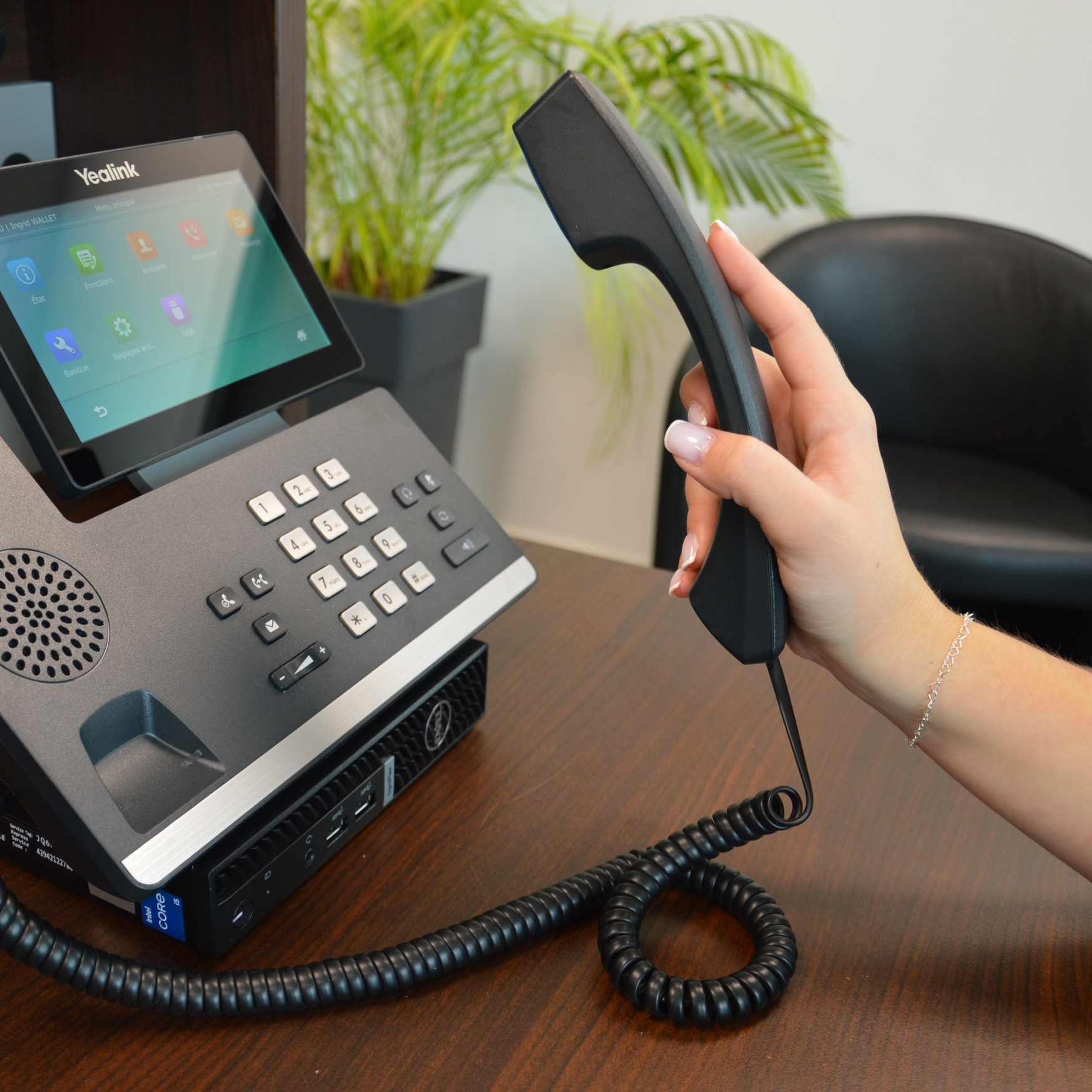 Nous contacter